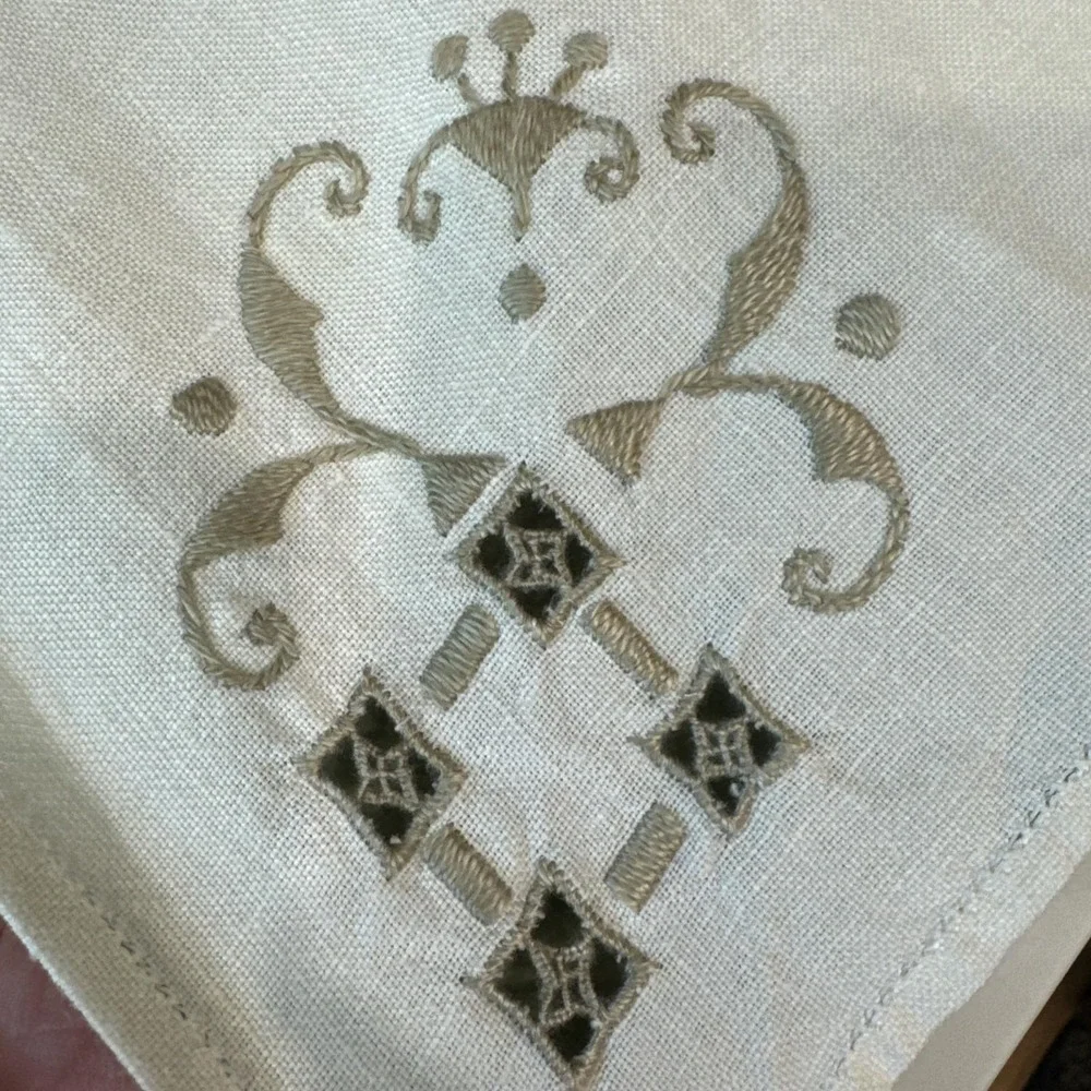 Vintage Linen Napkins Set of 12 cutwork embroidery